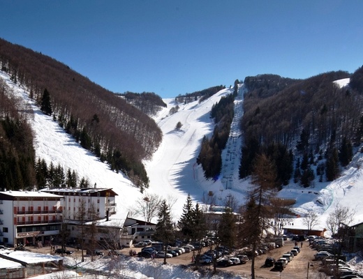 L'Hotel Bucaneve ai piedi delle piste
